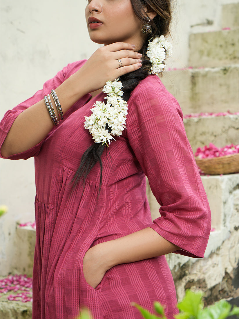 Gulabi Phool Kurta Set with Dupatta