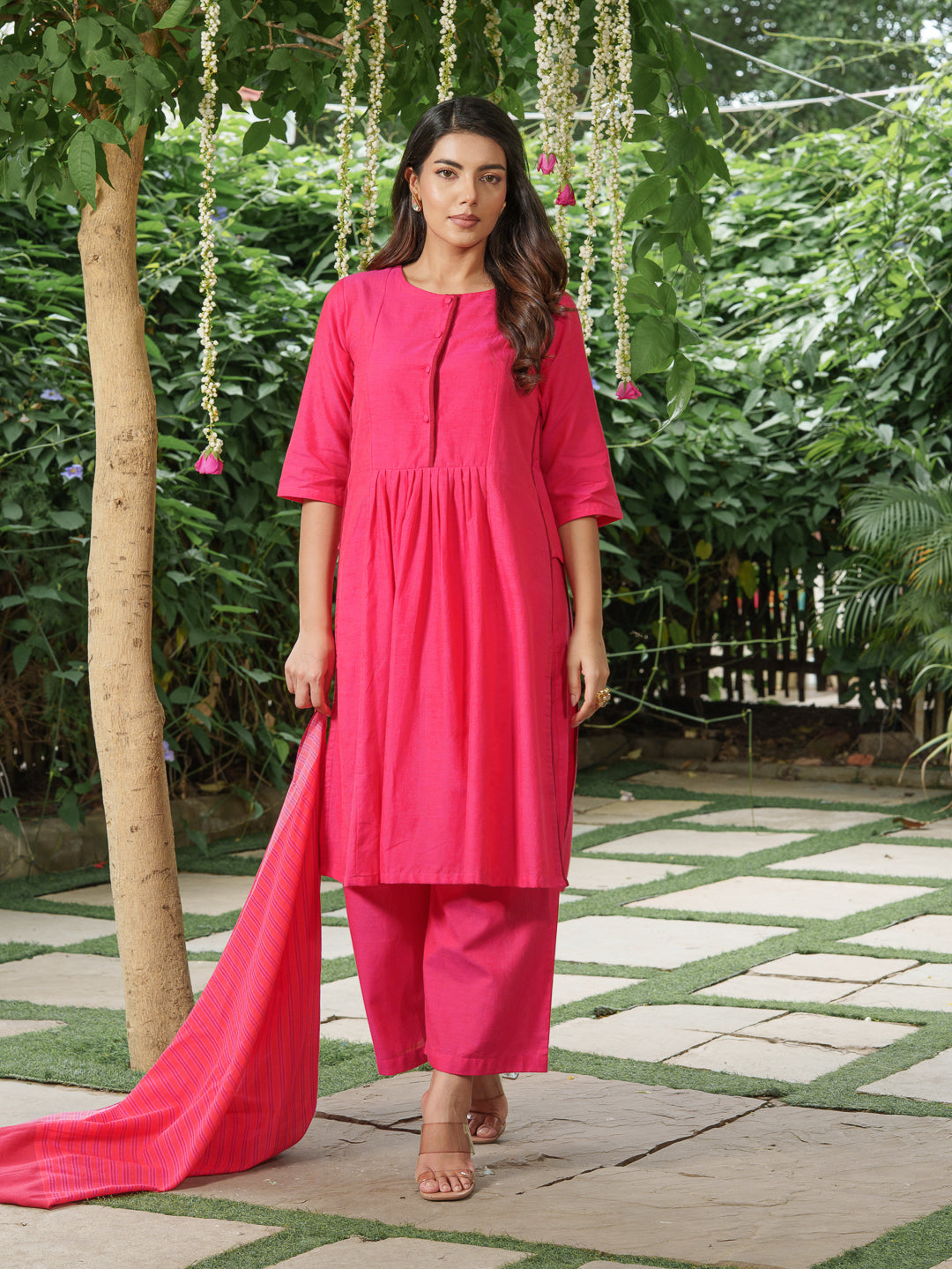 Gulabi Dhoop Kurta Set with Dupatta