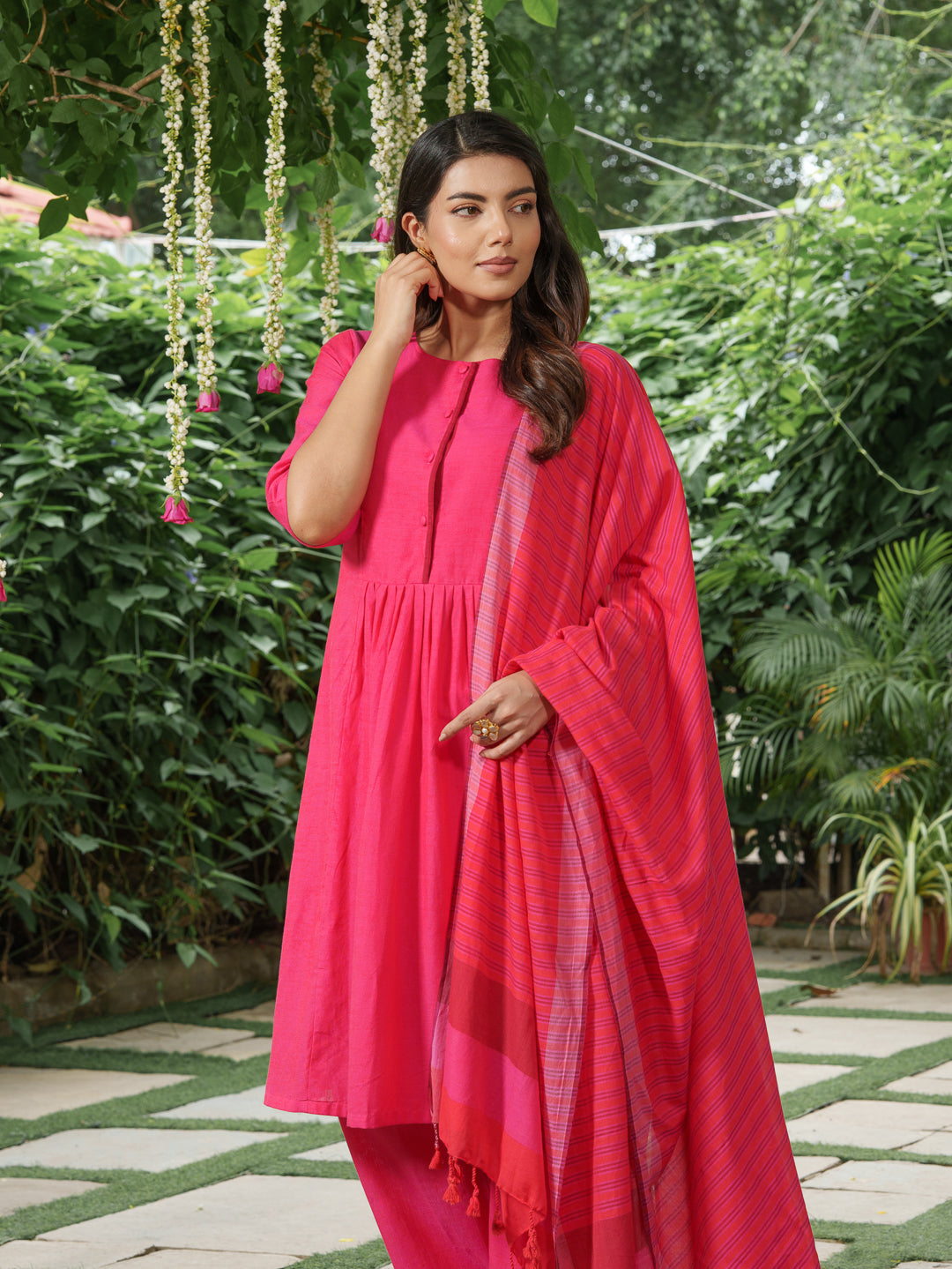 Gulabi Dhoop Kurta Set with Dupatta