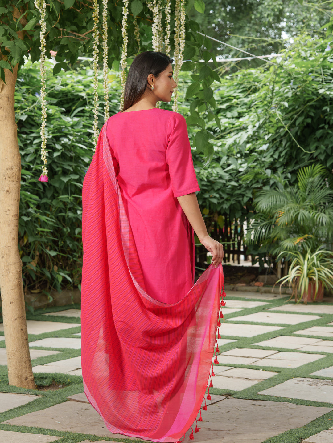 Gulabi Dhoop Kurta Set with Dupatta