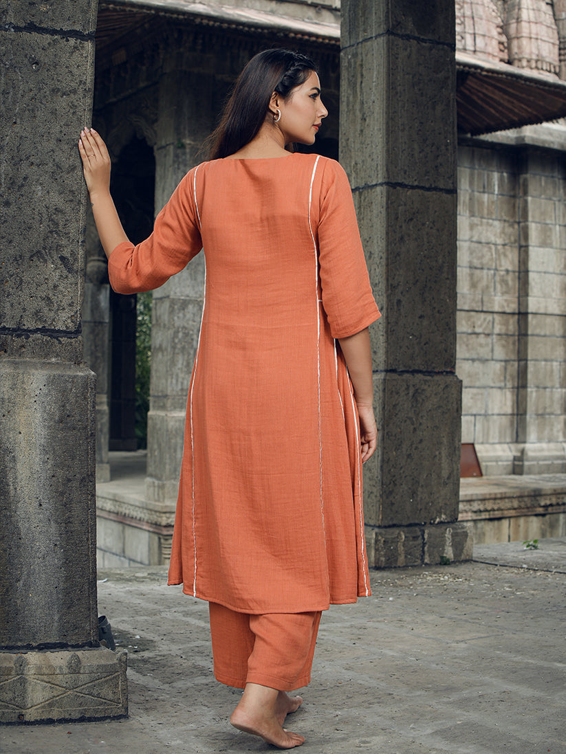 Narangi Kurta Set