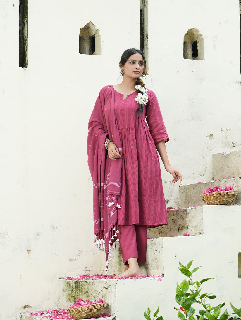 Gulabi Phool Kurta Set with Dupatta