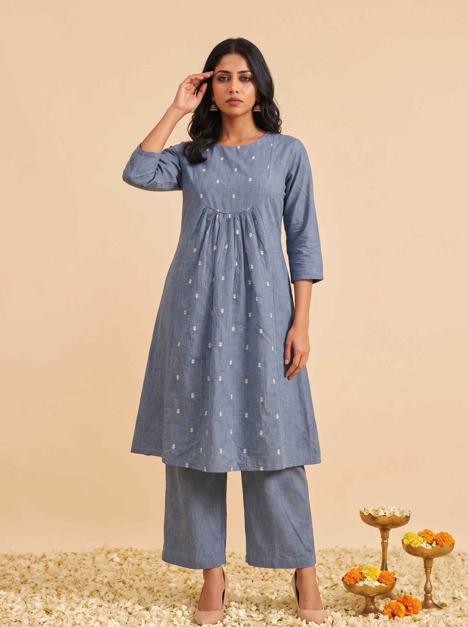 Ira Kurta Set