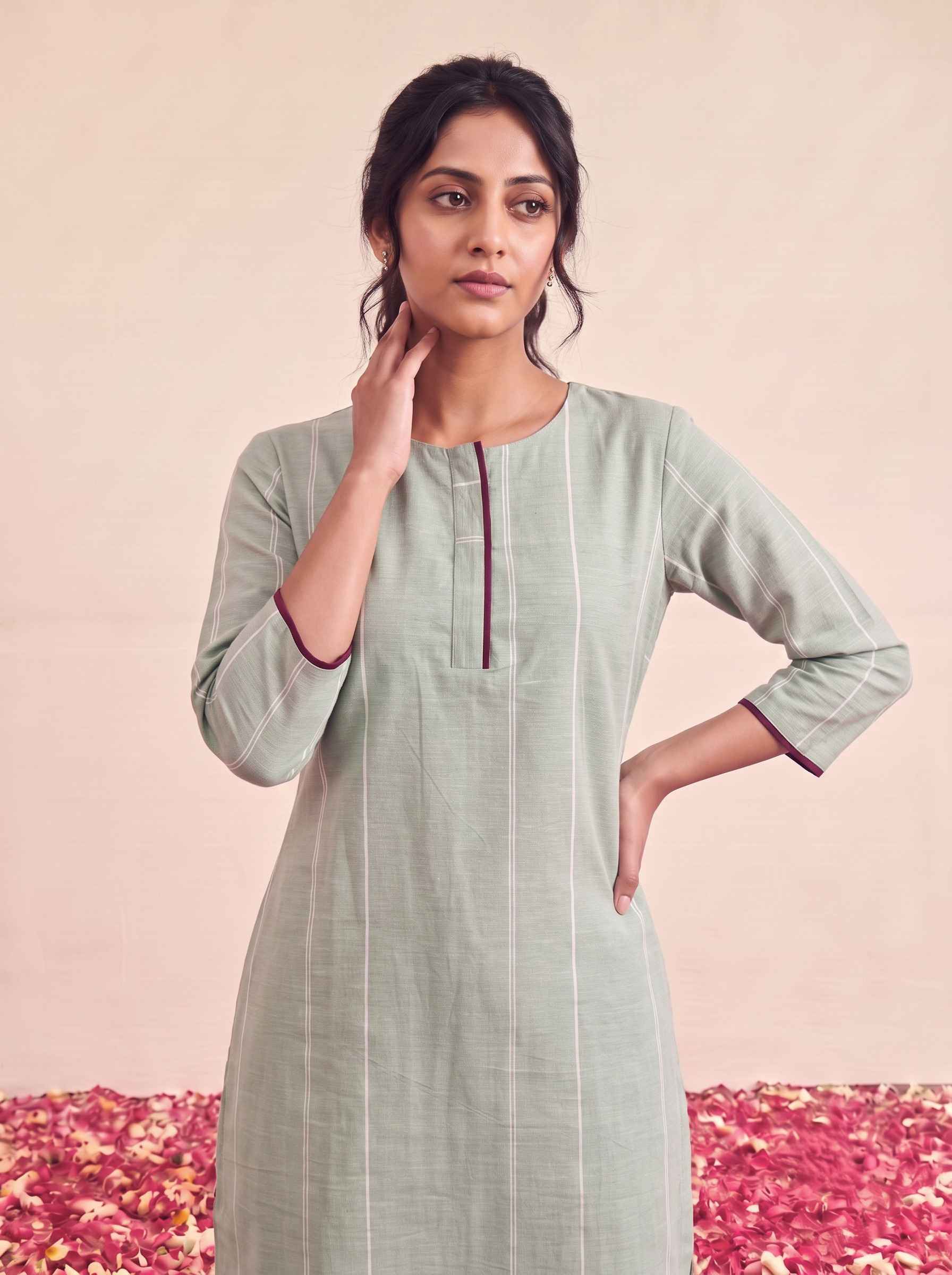 Leher Kurta Set