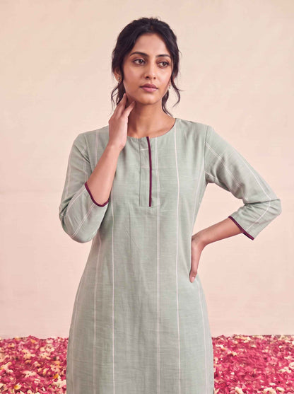 Leher Kurta Set