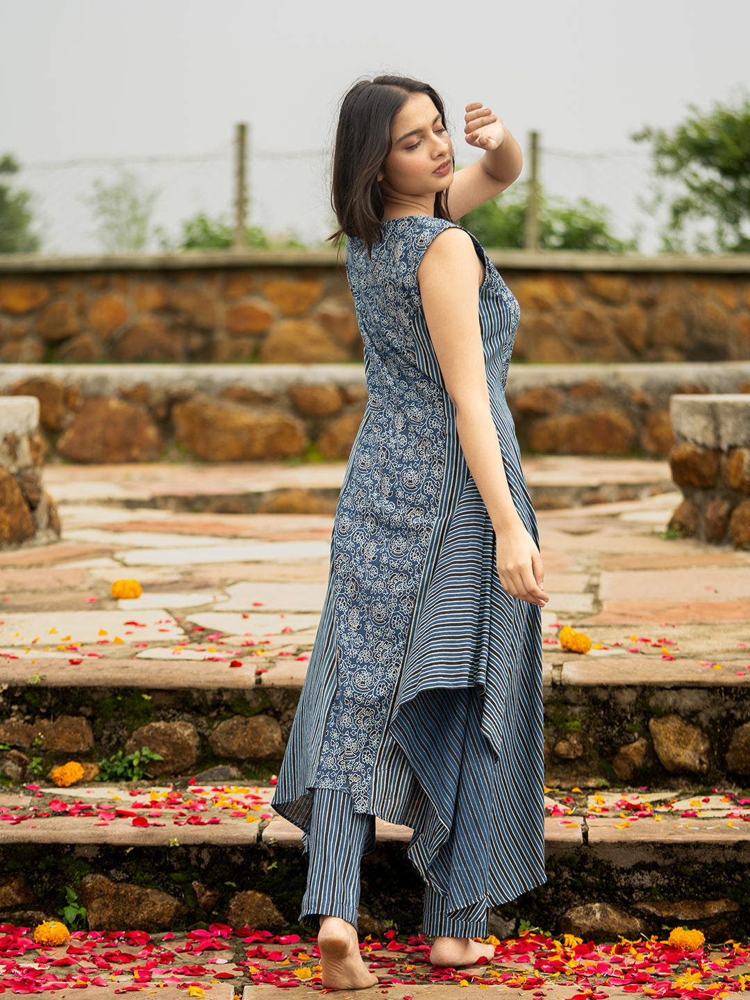 Saanjh Kurta Set